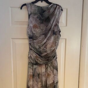 Abercrombie & Fitch Elegant Floral Mesh Sleeveless Maxi Dress. Size LT. NWOT